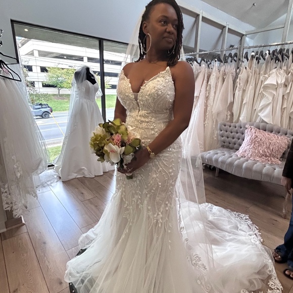 Maggie Sottero wedding gown ivory size 12 - Picture 3 of 4